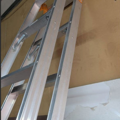 アルミ製8段脚立 高さ約2.4m美品の画像