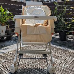 コンビ　ベビーラック　ゆりかご　ハイ&ローチェア　 ホワイト・ベージュの画像