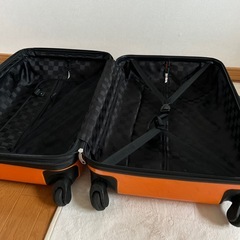 スーツケースの画像