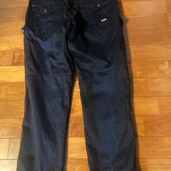 ズボン4Lの画像