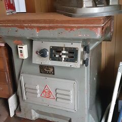 油圧クリッカーの画像