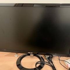 モニター　パソコンの画像