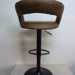※取引中/売約済*********** 　　　　　　中古品　ヴィンテージ調 カウンターチェア 単品 背もたれ付き 昇降 回転 バーチェア ハイチェア チェアの画像