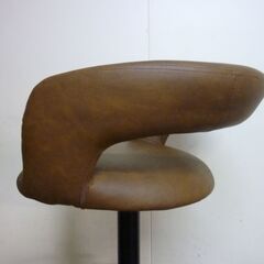 ※取引中/売約済*********** 　　　　　　中古品　ヴィンテージ調 カウンターチェア 単品 背もたれ付き 昇降 回転 バーチェア ハイチェア チェアの画像