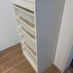 IKEA  棚  おもちゃ入れの画像