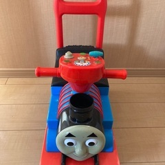 機関車トーマス　乗り物の画像