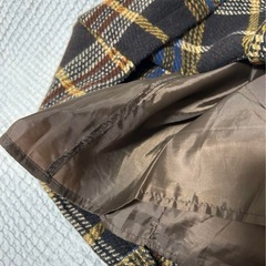 チェックスカートの画像