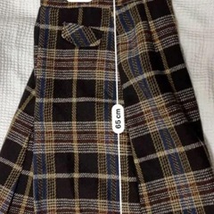 チェックスカートの画像