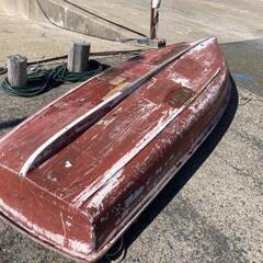 手漕ぎボートの画像