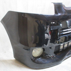 ZRR70W/ZRR75Wヴォクシー純正フロントバンパーの画像