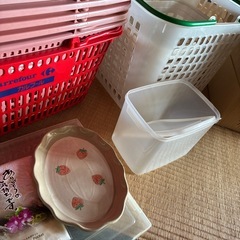 買い物カゴ　ビニール手袋　ビニール袋　他まとめ売りの画像