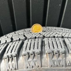 【美品】ミニバン用スタッドレスタイヤ　4本セット　ホイール付きの画像