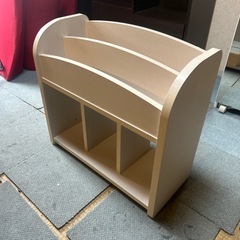 木製　絵本ラックの画像