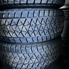 冬タイヤ26570R16 112Qの画像