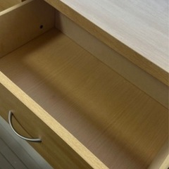 タンス&観葉植物の画像