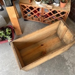 りんご箱 DIY 100均 カスタマイズ 本棚や整理箱 植物 ガーデニング等にいかがですかの画像