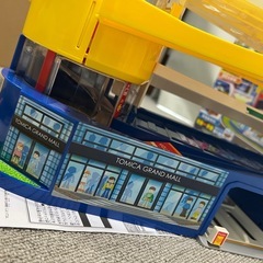 美品⭐︎ ダブルアクショントミカビルの画像