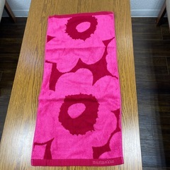 マリメッコ　5枚セット　バスタオル２枚、フェイスタオル2枚、ウォッシュタオル1枚　未使用の画像