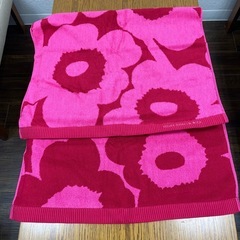 マリメッコ　5枚セット　バスタオル２枚、フェイスタオル2枚、ウォッシュタオル1枚　未使用の画像