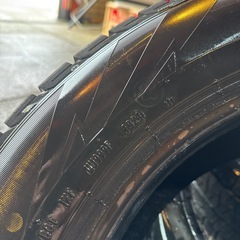 バリ溝！2021年製造 195/65r15 PIRELLI スタッドレスの画像