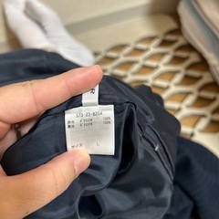 紺色タイトスカートの画像