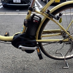 YAMAHA PAS natura 電動アシスト自転車 大容量ブラウン 前カゴ付きの画像