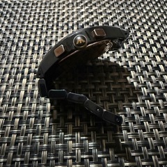 ARMANI アルマーニ　腕時計　AR-1410 セラミック　革ベルトに変更すればOKの画像