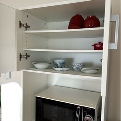 食器棚の画像