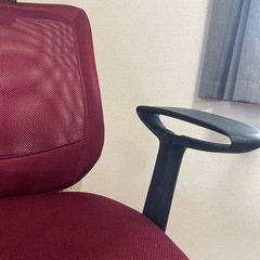 キャスター付きチェア
の画像