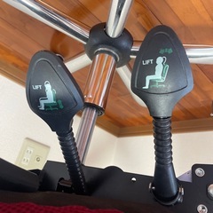 キャスター付きチェア
の画像