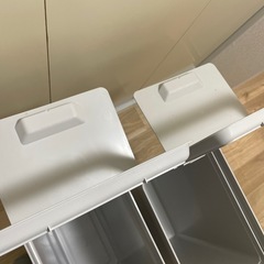 IKEA ボルバル　ゴミ箱2つの画像