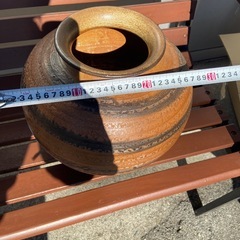 大きな花瓶の画像