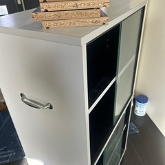 CD.DVDラックの画像