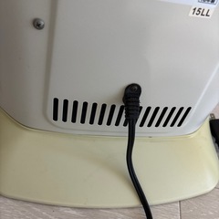 YAMAZEN 
カーボンヒーターの画像