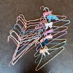 お譲りします！子供用ハンガー26本セット！の画像