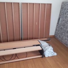 フランスベッド　セミダブルマットレス　取りに来れる＆2階の部屋から搬出手伝ってくれる方限定の画像
