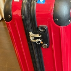 スーツケース47cm・3.2kg・26リットル・TSA 機内持ち込みサイズ　鍵無し　非対面でお渡しの画像