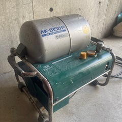 MAXエアコンプレッサーAK-8150Pの画像