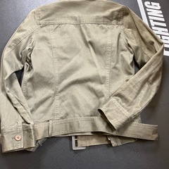 カーキ　ジャケット　Mの画像