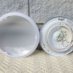 JMOJM0012Y  小泉蛍光灯　2014年制 ・外寸 　直径：57㎝高さ15㎝：中古品【取りに来られる方限定】の画像
