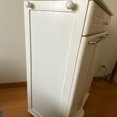 キッチン　２分別　ダストボックス　キャスター付の画像