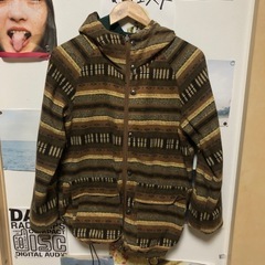 リバーシブルナイロンジャケットの画像