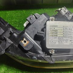 ホンダ HONDA ストリーム RN6 ヘッドライト 左の画像