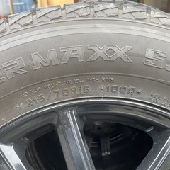 215/70/16                   ダンロップウインターマックス　スタッドレスタイヤ の画像