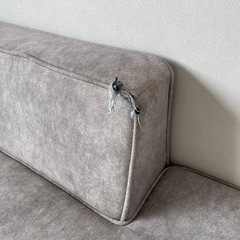 【旭川引取限定】北欧風グレーコーナーソファ（定価10万円）犬による一部破れありの画像