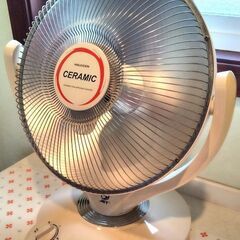 【引取りのみ】【千葉県印西市】ハロゲンヒーターの画像