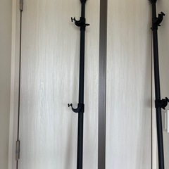 天井突っ張りポールハンガー　ブラックの画像