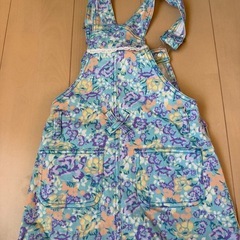 ジャンバースカートの画像