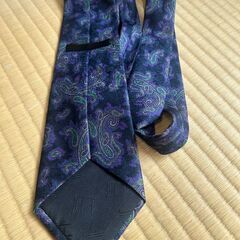 自宅（足立区）引き取りでお願い致します。ダンヒル　dunhill　ネクタイの画像