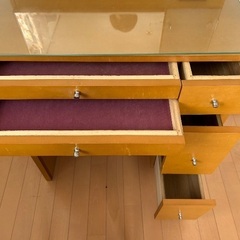 ドレッサー（椅子、収納、照明、コンセント付き）の画像